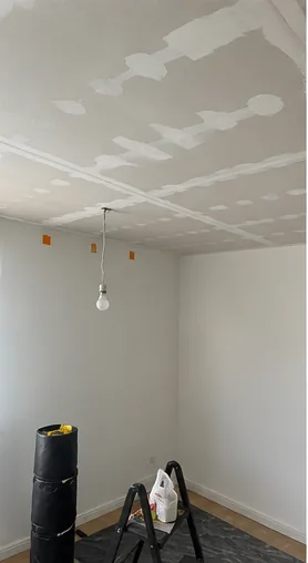 Verspachtelte Trockenbaudecke
